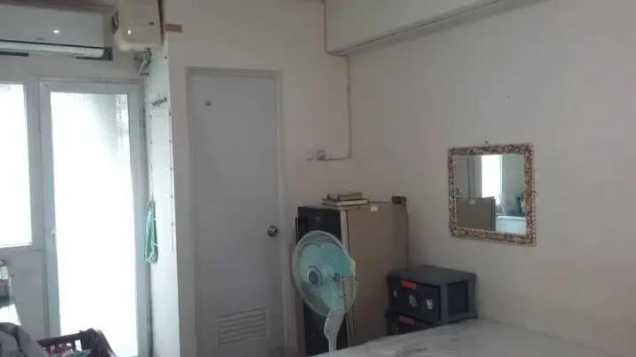 Apartment Green Pramuka Tower Chrysant Jakarta Buitenkant foto